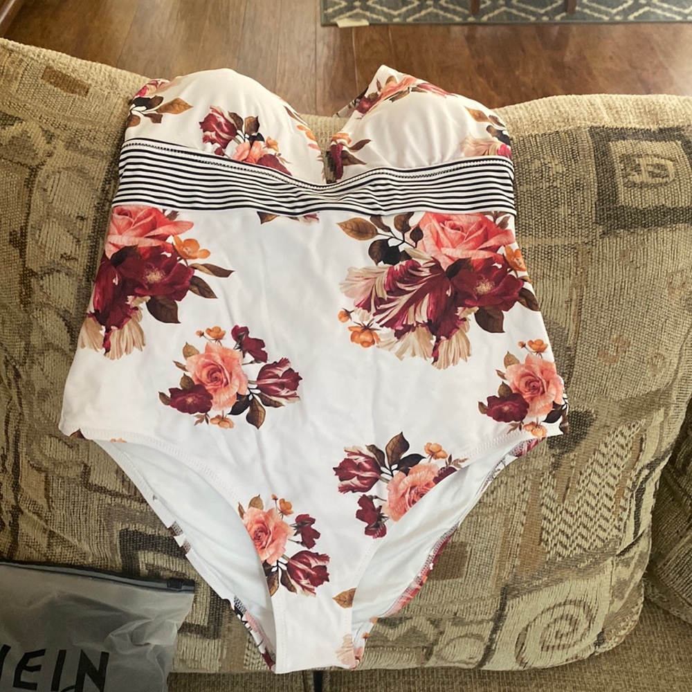 Bathing suit